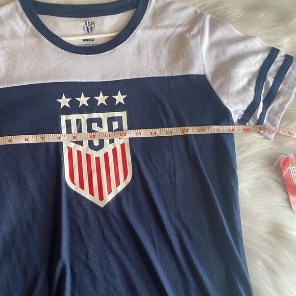 USA Soccer Women's World Cup Fashion T-Shirt NWT size L - Picture 5 of 8